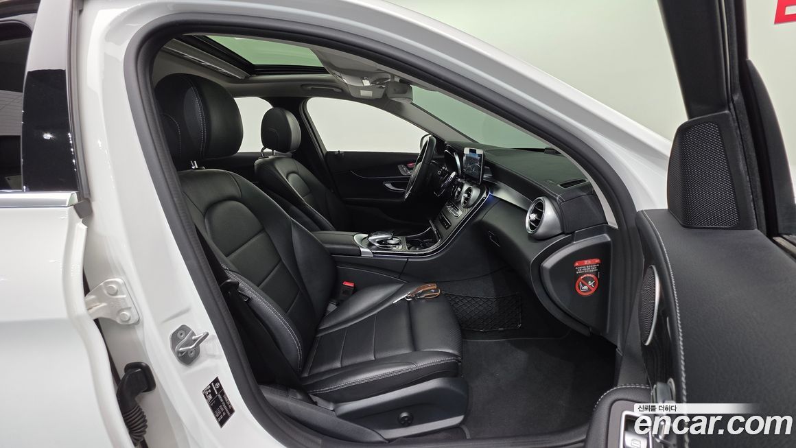 Mercedes-Benz C-Class 2019