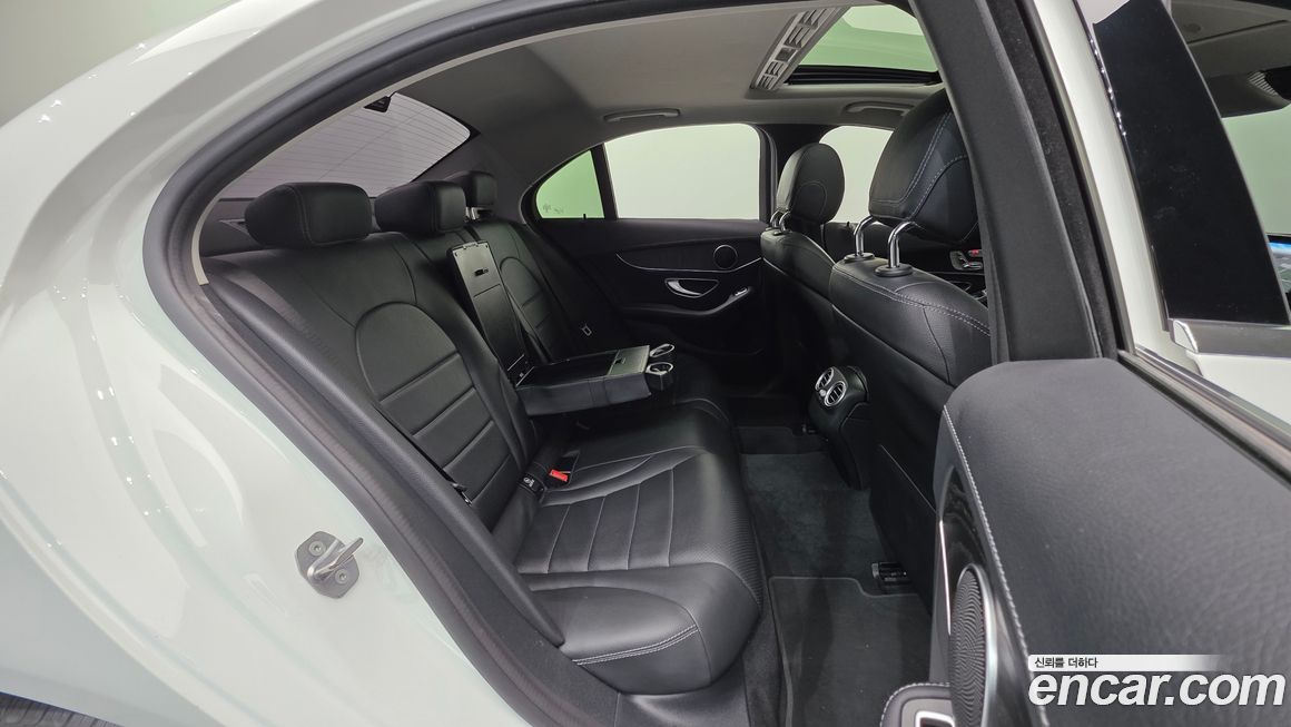 Mercedes-Benz C-Class 2019