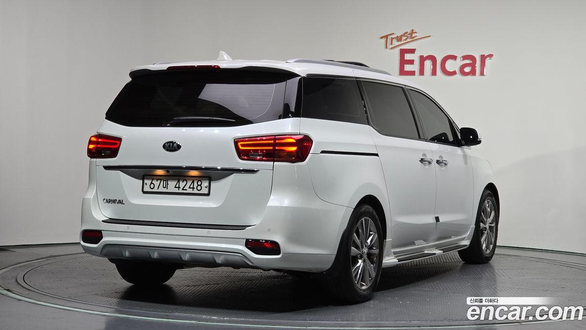 Kia Canival 2019