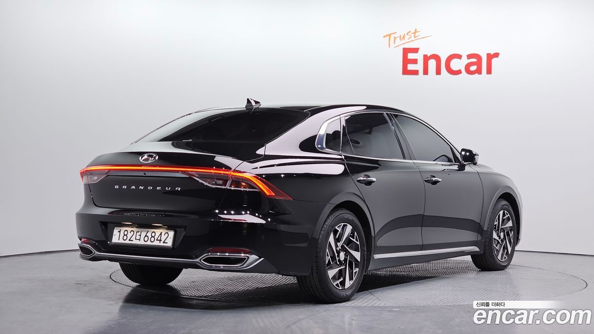 Hyundai Grandeur 2022