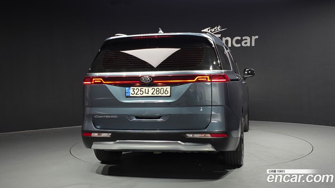 Kia Canival 2021