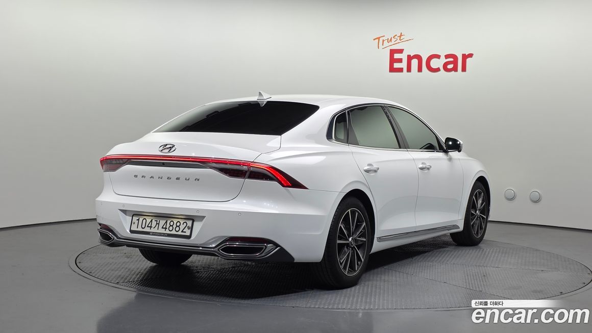 Hyundai Grandeur 2020