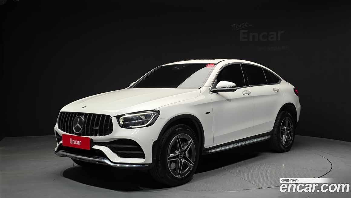 Mercedes-Benz GLC-Class 2021