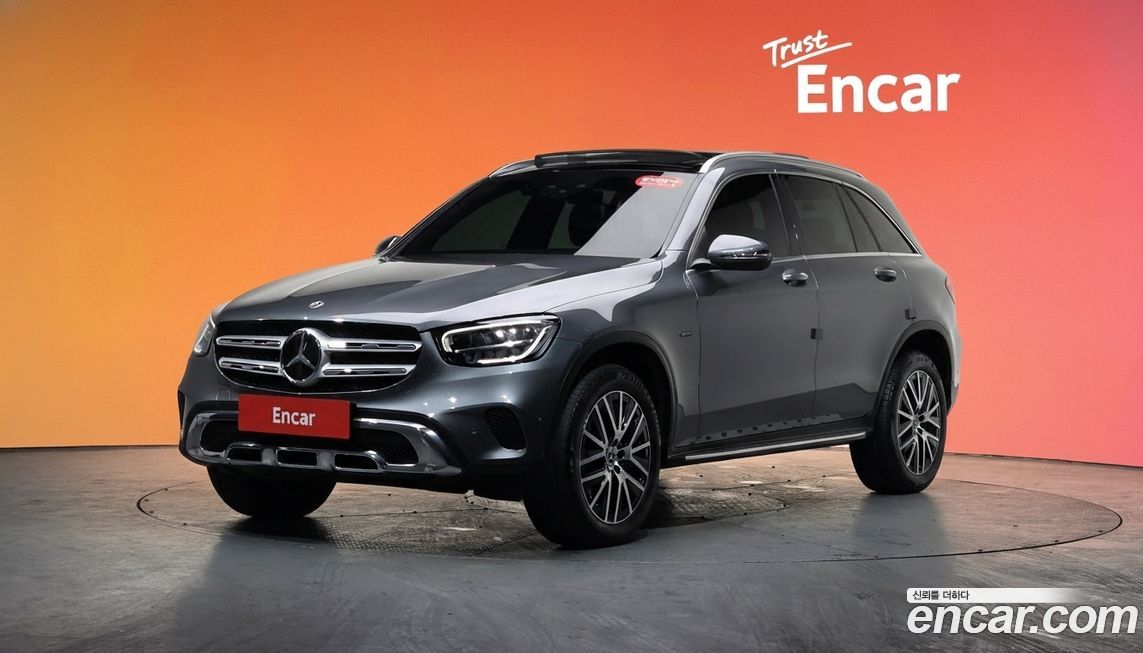 Mercedes-Benz GLC-Class 2021