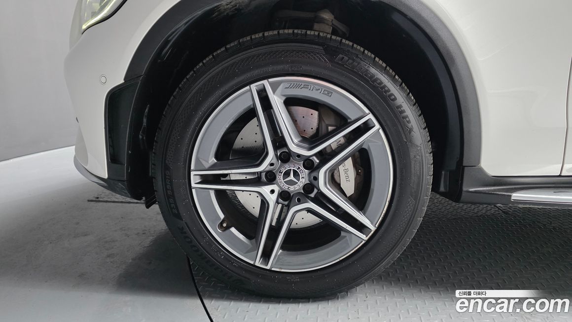 Mercedes-Benz GLC-Class 2021