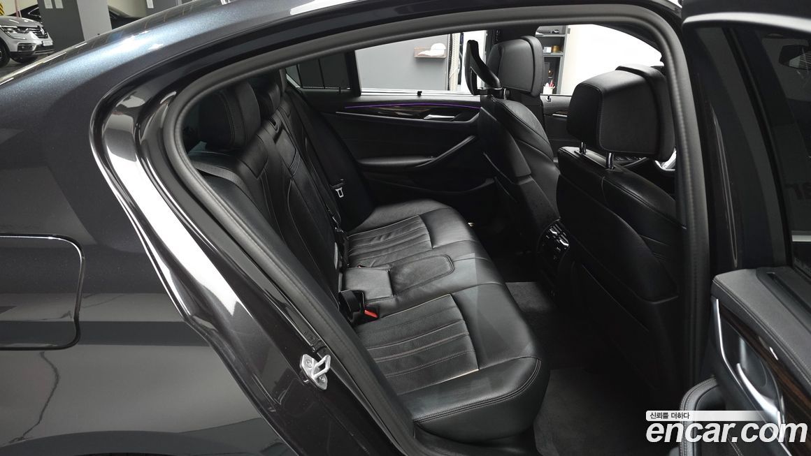 BMW 5-Series 2022