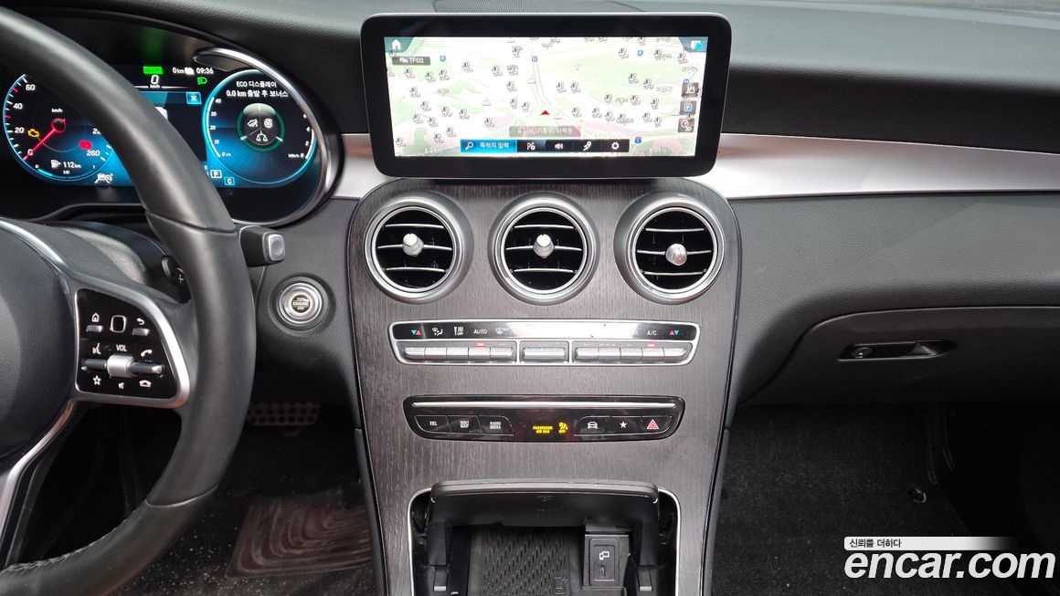 Mercedes-Benz GLC-Class 2021