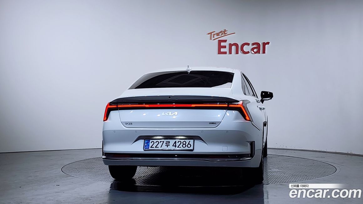 Kia K8 2025