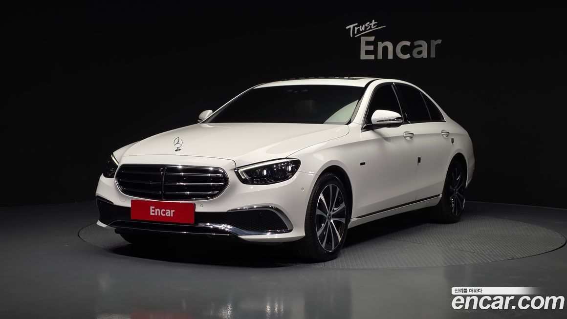 Mercedes-Benz E-Class 2021