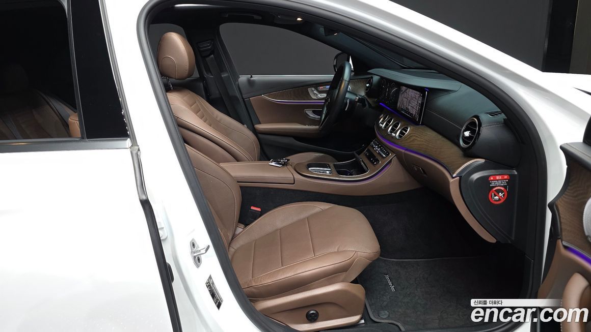 Mercedes-Benz E-Class 2021