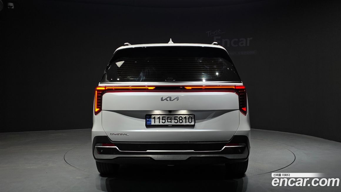 Kia Canival 2025