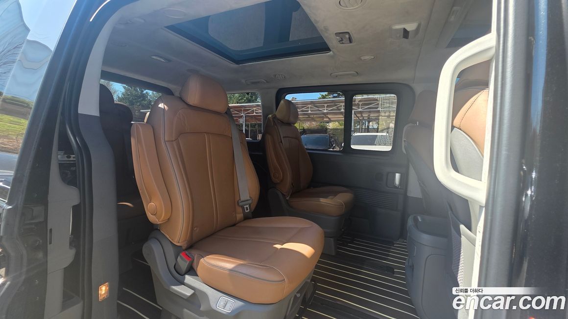 Hyundai Staria 2025