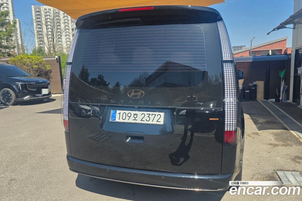 Hyundai Staria 2025