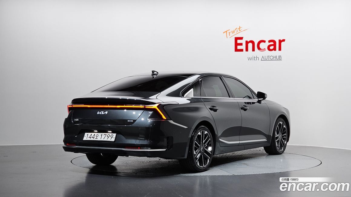 Kia K8 2025