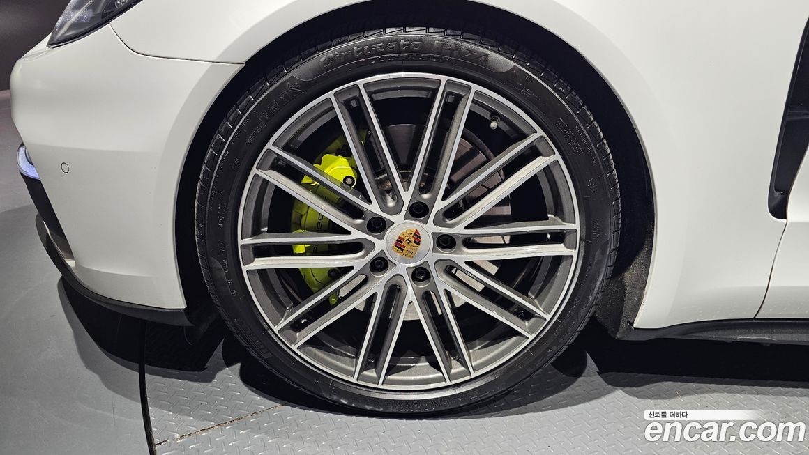 Porsche Panamera 2018