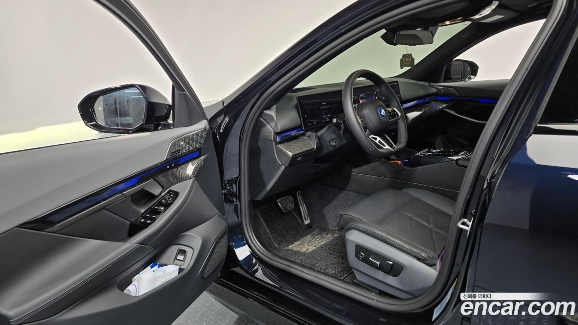 BMW i5 2025