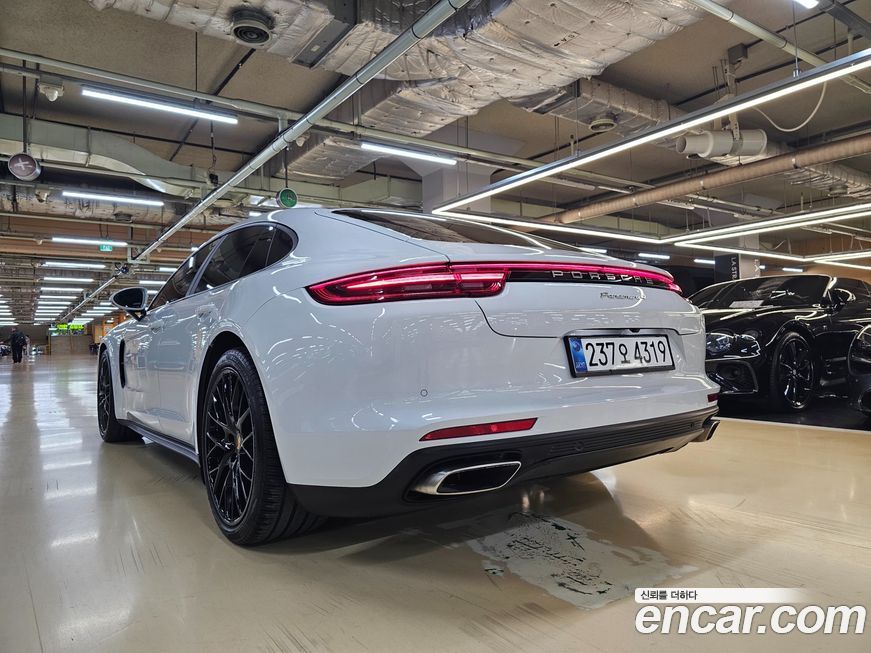 Porsche Panamera 2018