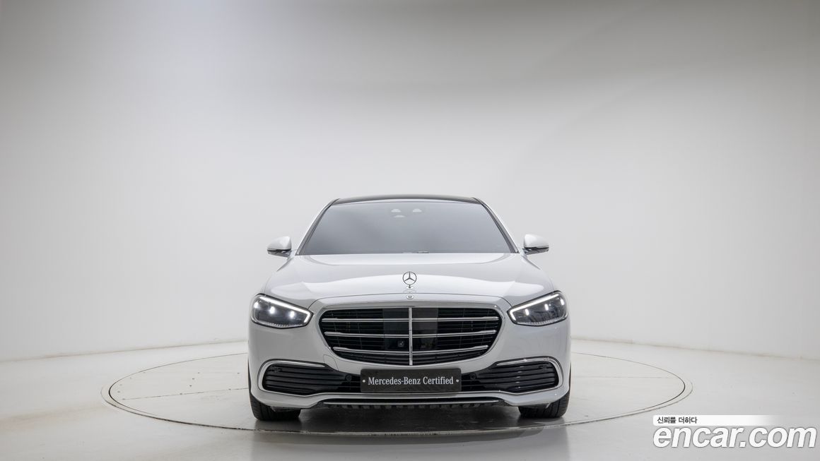 Mercedes-Benz S-Class 2025