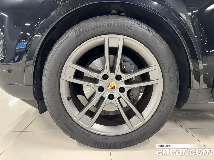 Porsche Cayenne 2024