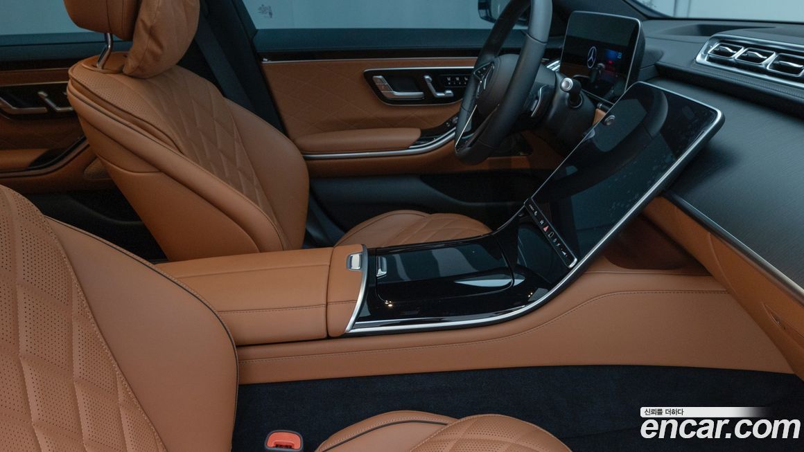 Mercedes-Benz S-Class 2025