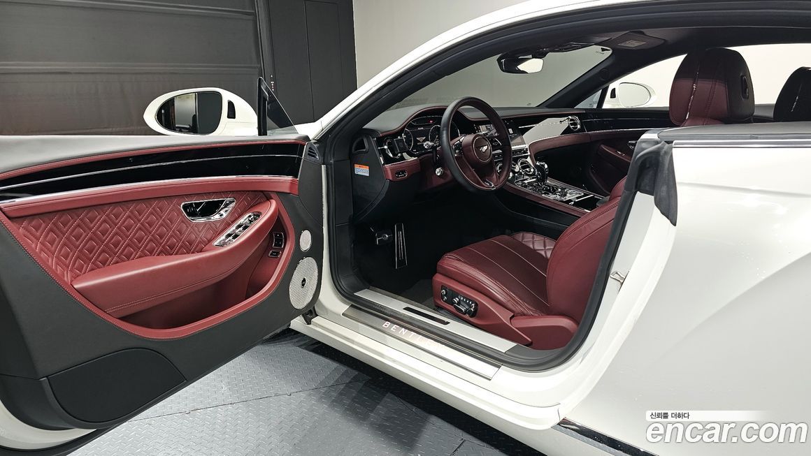 Bentley Continental 2020