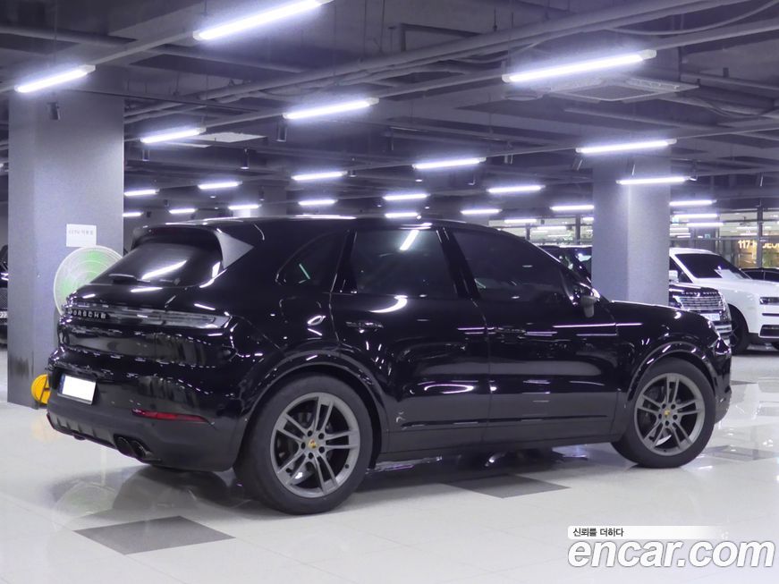 Porsche Cayenne 2024