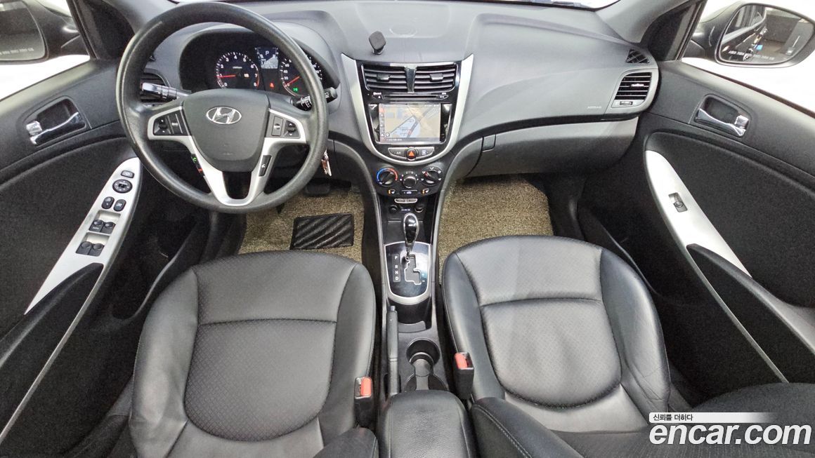 Hyundai Accent 2011