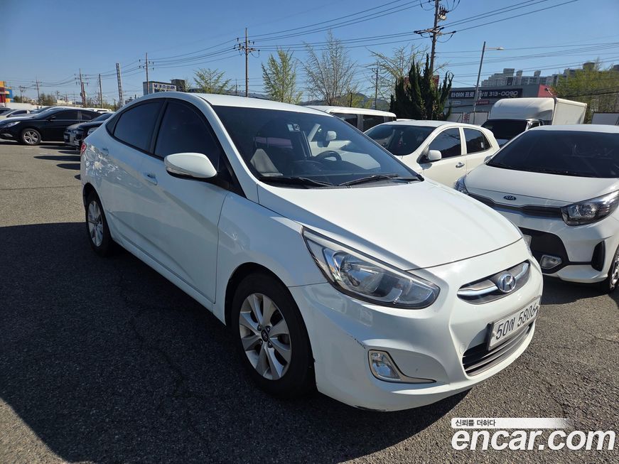 Hyundai Accent 2015