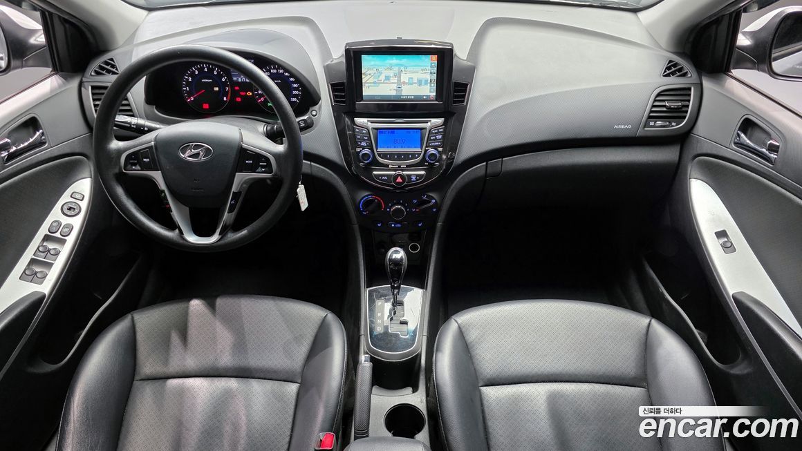 Hyundai Accent 2012