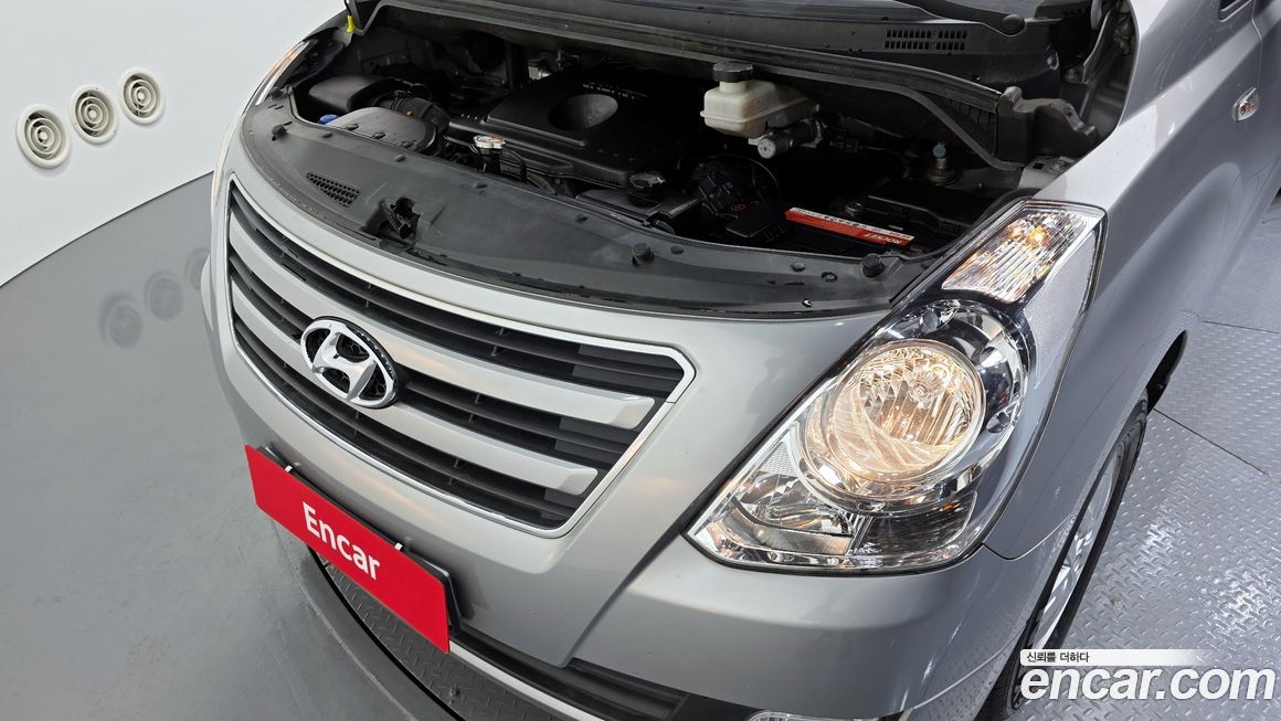 Hyundai Starex 2016