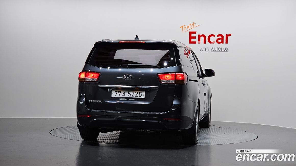Kia Canival 2016