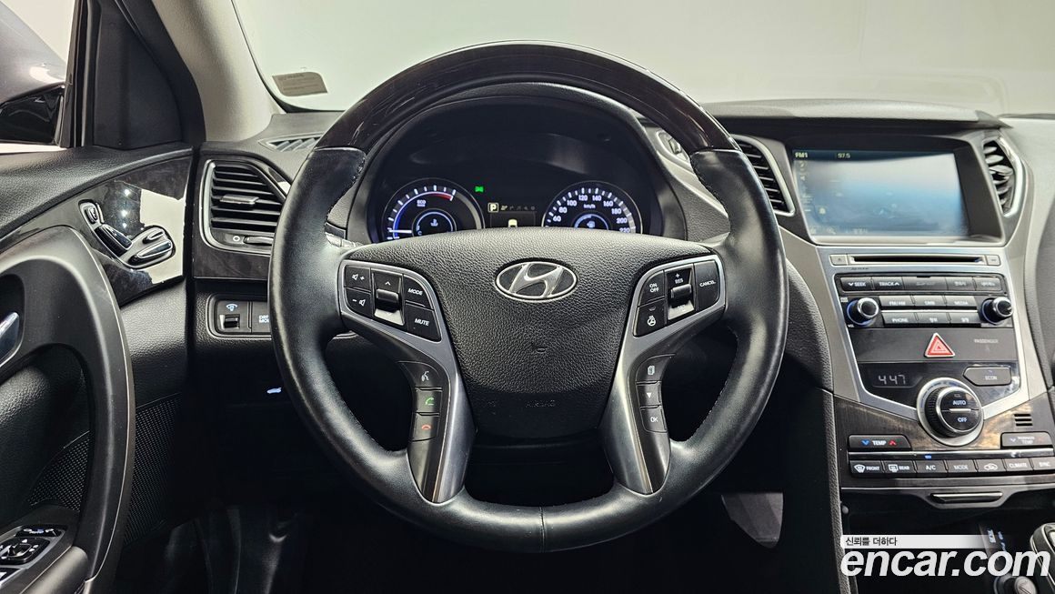 Hyundai Grandeur 2016