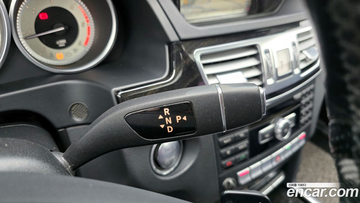 Mercedes-Benz E-Class 2015