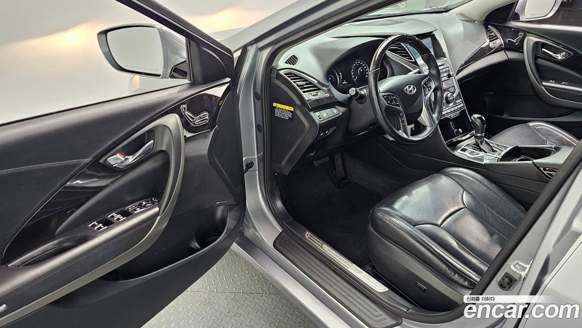 Hyundai Grandeur 2016