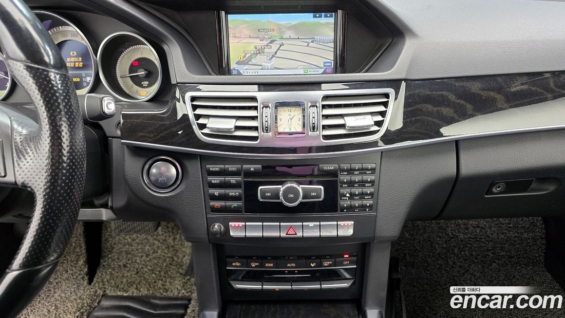 Mercedes-Benz E-Class 2015