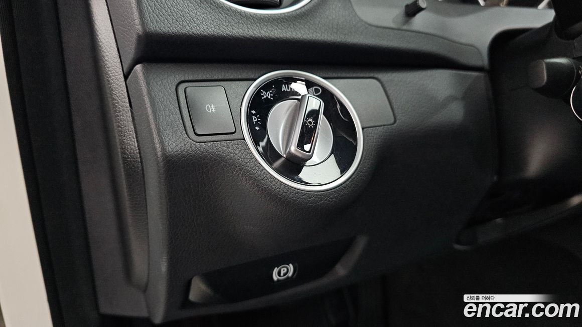 Mercedes-Benz C-Class 2013