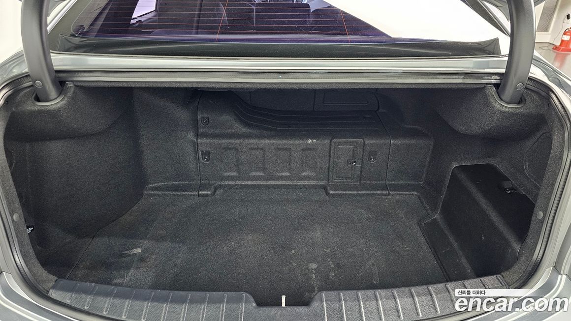 Hyundai Grandeur 2016