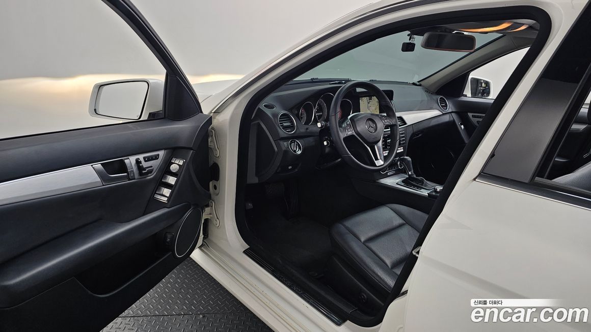 Mercedes-Benz C-Class 2013