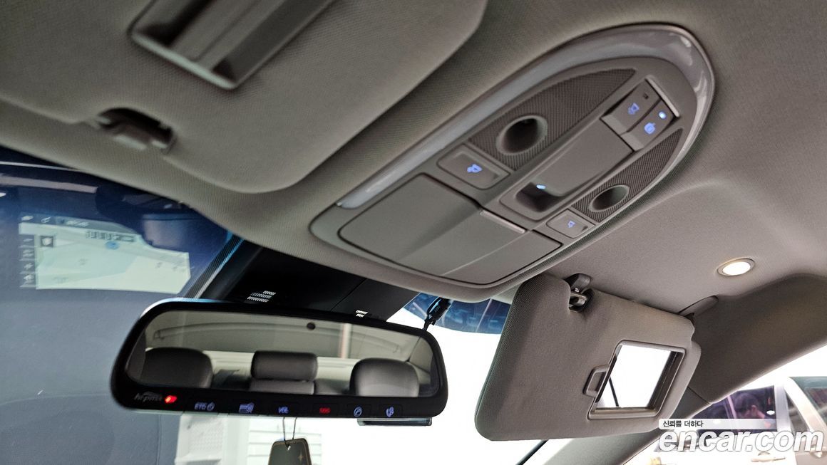 Hyundai Genesis 2016