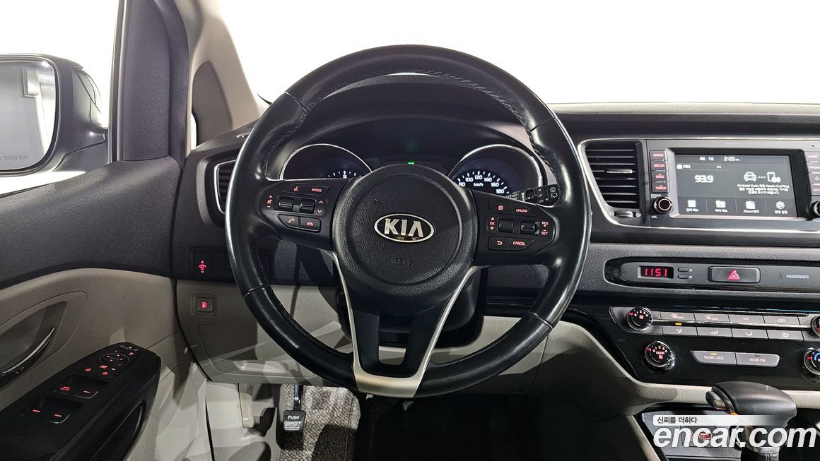 Kia Canival 2019