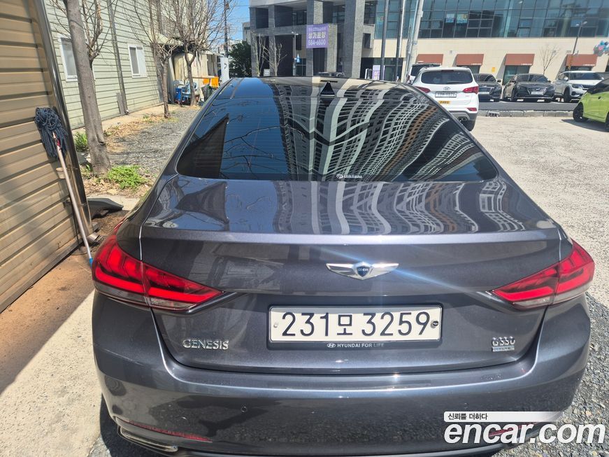 Hyundai Genesis 2015