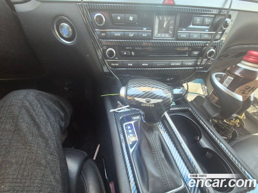 Hyundai Genesis 2015