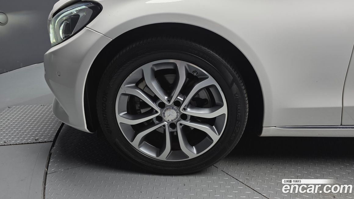 Mercedes-Benz C-Class 2016