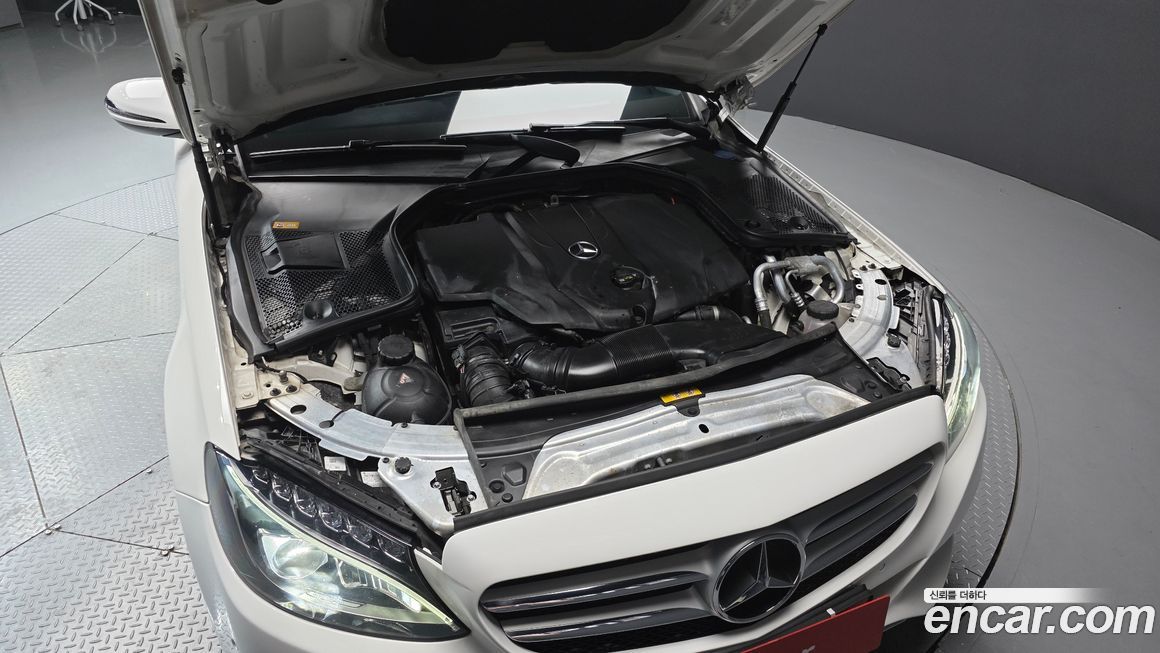 Mercedes-Benz C-Class 2016