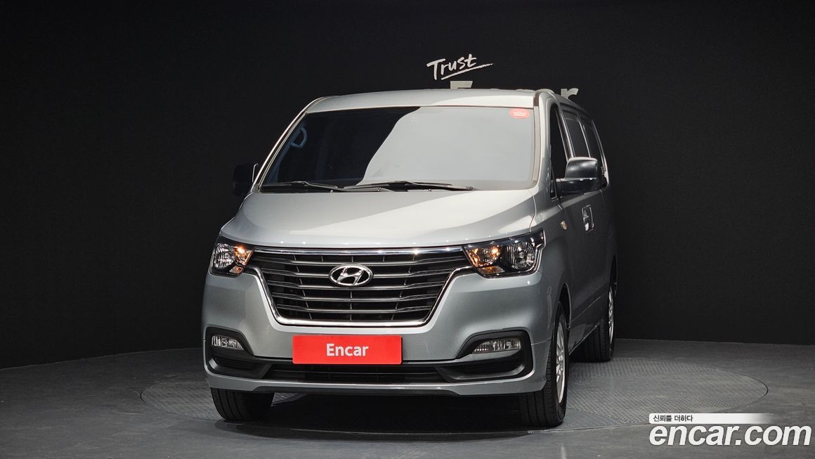 Hyundai Starex 2018