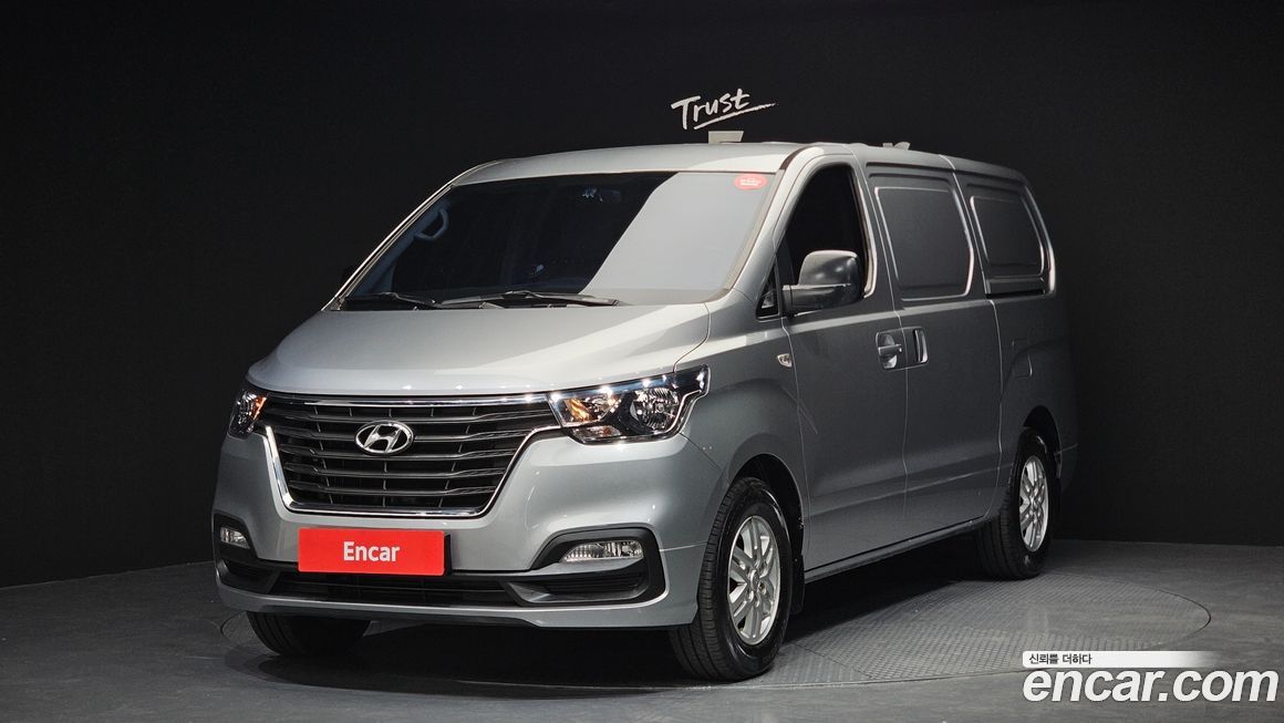 Hyundai Starex 2018