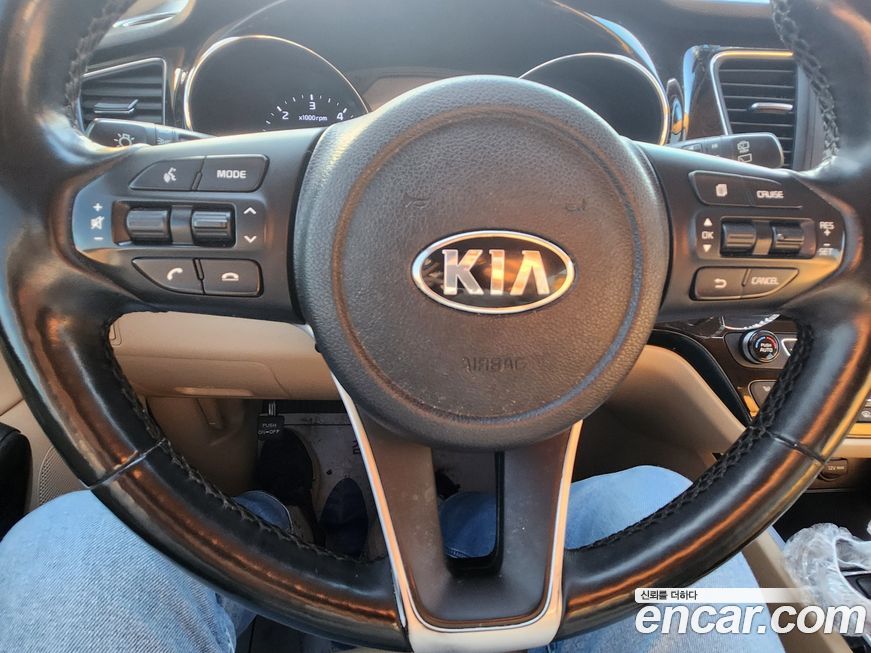 Kia Canival 2019