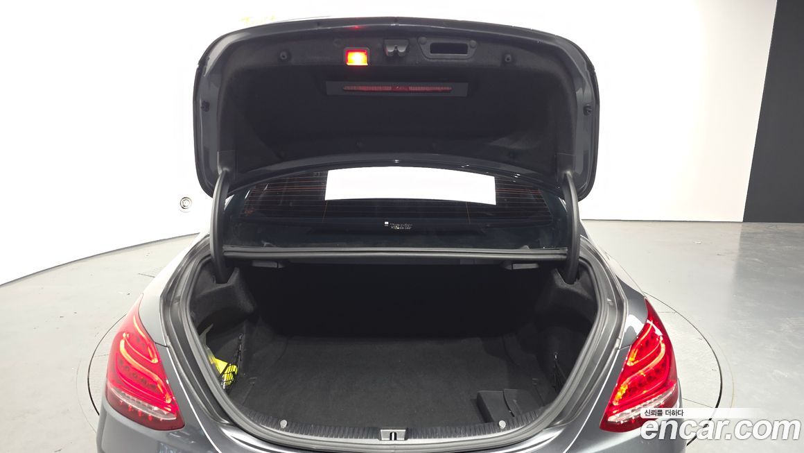 Mercedes-Benz C-Class 2017