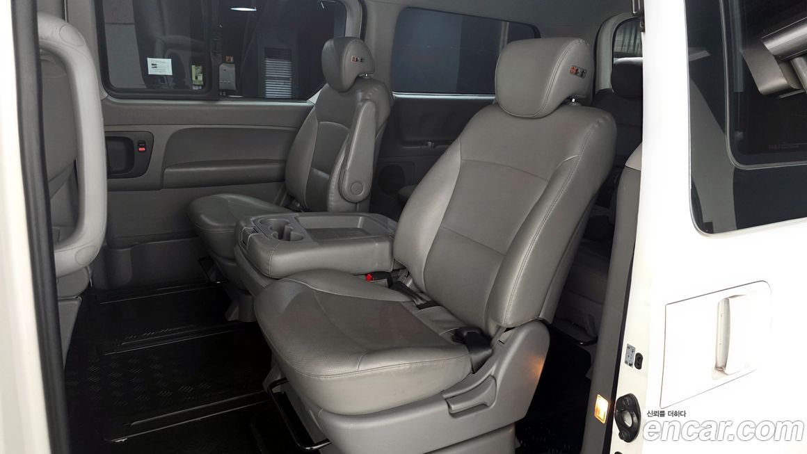 Hyundai Starex 2019