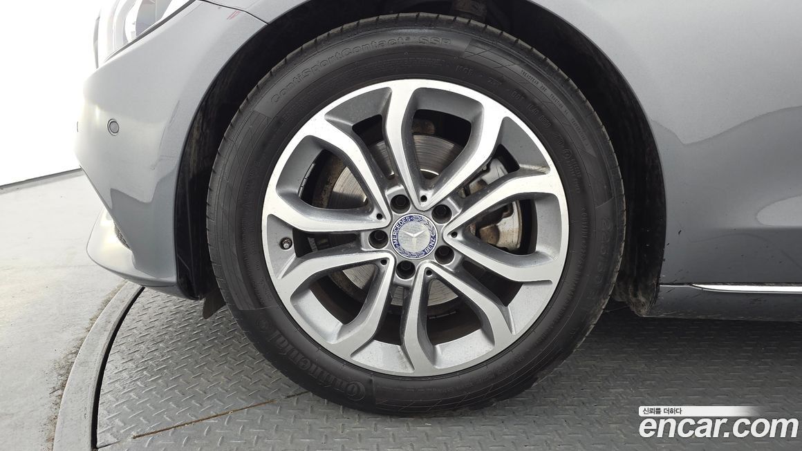 Mercedes-Benz C-Class 2017